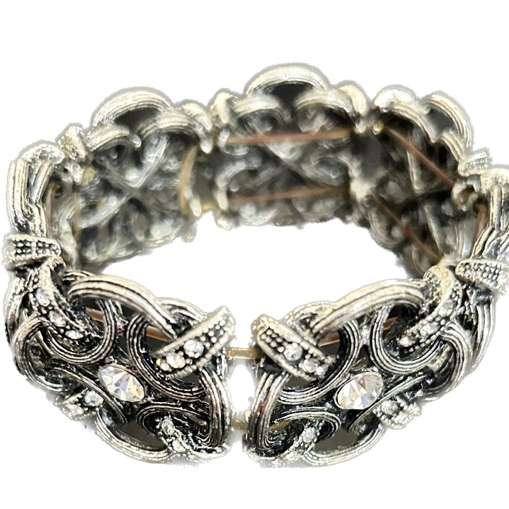 Beautiful Premier designs bracelet with crystals